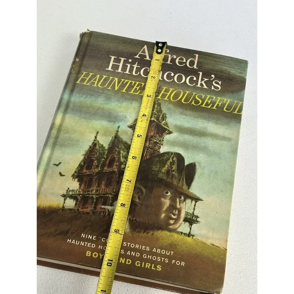 Alfred Hitchcock's Haunted Houseful Hardcover